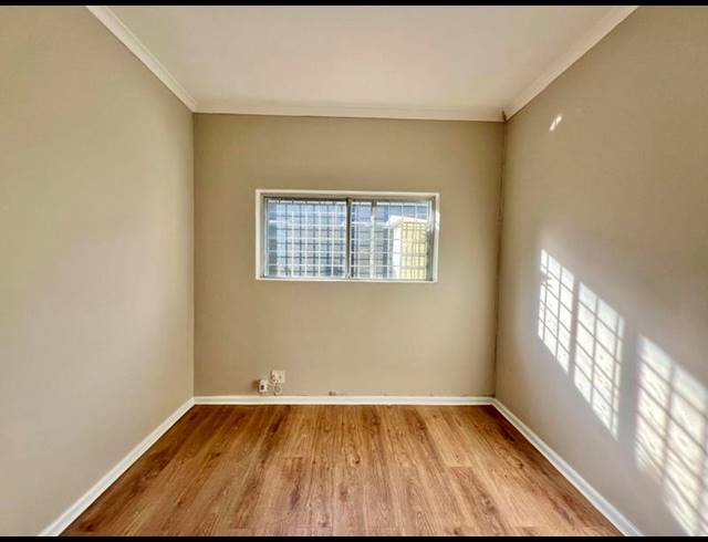 BUSINESS PROPERTY TO RENT IN BEACH ESTATE